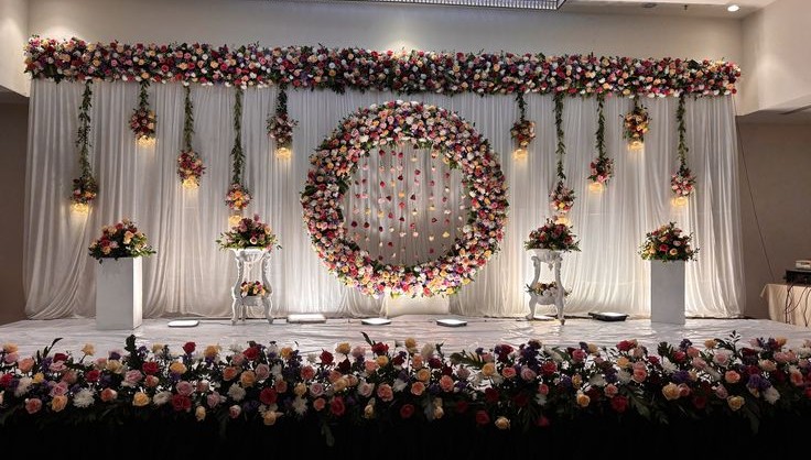 Wedding centerpieces and bouquets