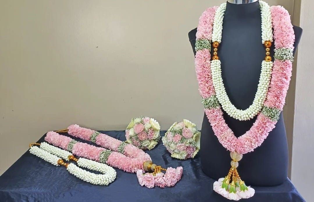 Wedding garlands & flower strings